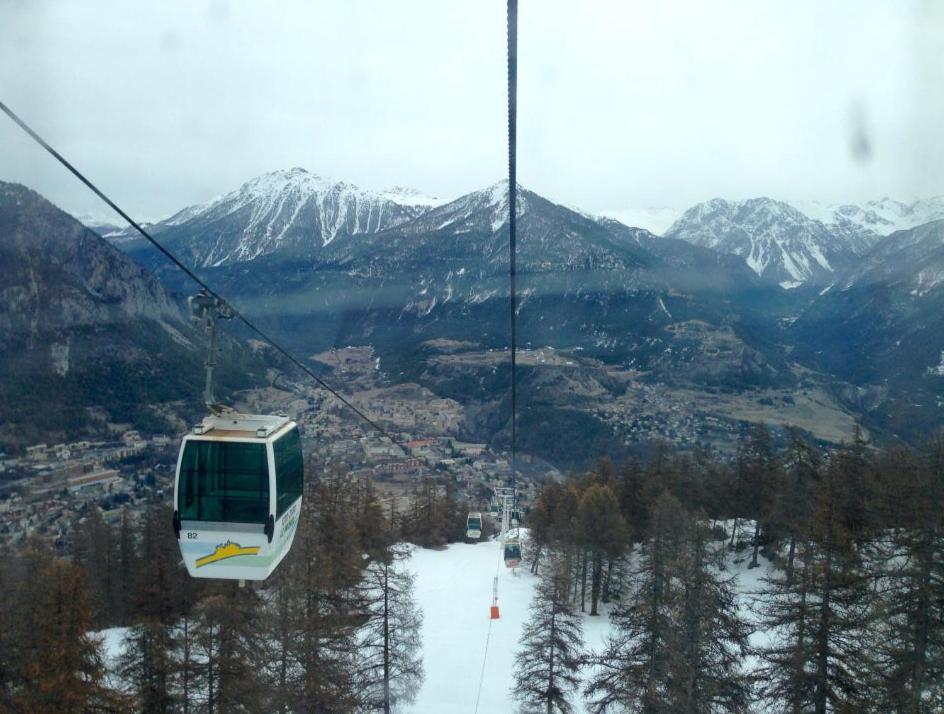 Superbe T2 A 2 Pas Des Pistes Et Des Sentiers De Randonnee Apartment Briancon  Exterior photo